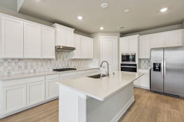 2823 Clapbread Lane, Rosenberg, TX 77471