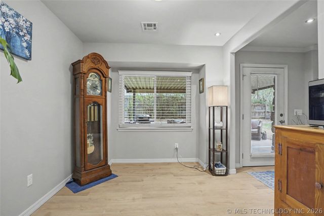 2516 W Broadway Street, Broken Arrow, OK 74012