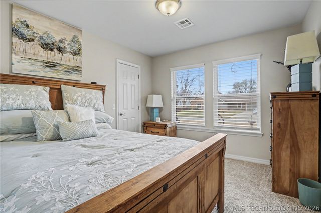 2516 W Broadway Street, Broken Arrow, OK 74012