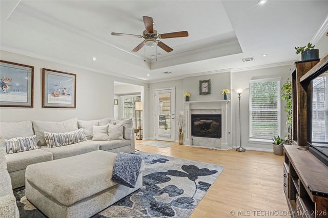 2516 W Broadway Street, Broken Arrow, OK 74012