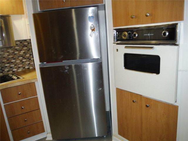 98 SUGAR BEAR DRIVE 57, Safety Harbor, FL 34695