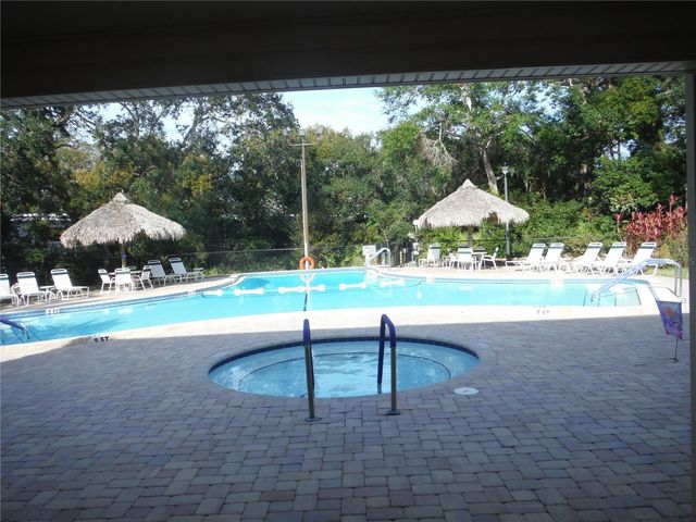 98 SUGAR BEAR DRIVE 57, Safety Harbor, FL 34695