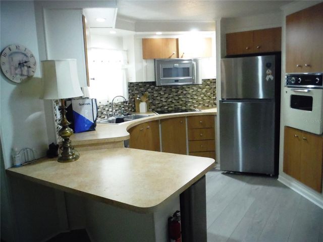 98 SUGAR BEAR DRIVE 57, Safety Harbor, FL 34695