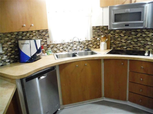 98 SUGAR BEAR DRIVE 57, Safety Harbor, FL 34695