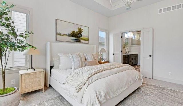 22077 W 99th Terrace, Lenexa, KS 66220