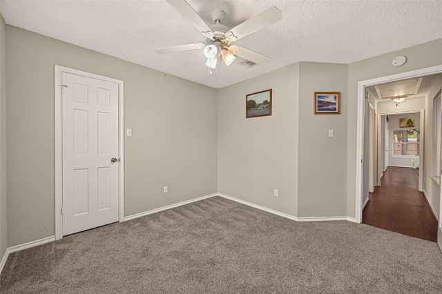 818 Maple Branch Lane, Pearland, TX 77584
