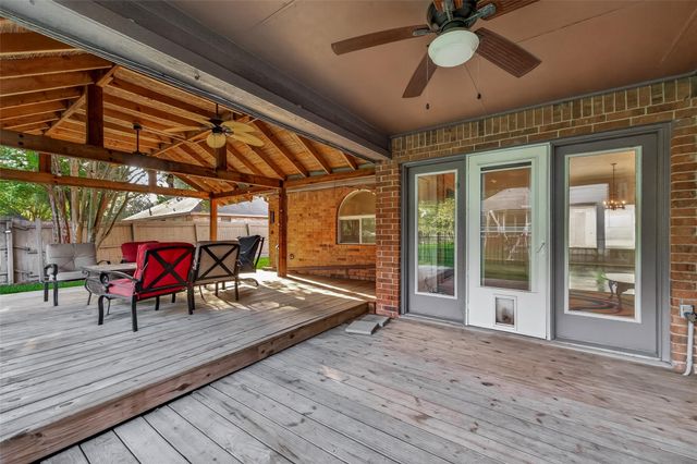 818 Maple Branch Lane, Pearland, TX 77584