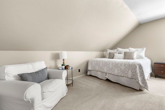 2797 FOX CREEK DR, Germantown, TN 38138