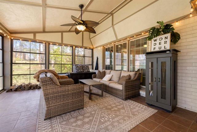 2797 FOX CREEK DR, Germantown, TN 38138