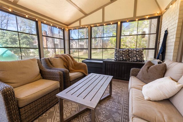 2797 FOX CREEK DR, Germantown, TN 38138