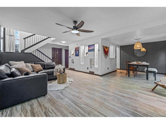 7900 W Layton Ave 810, Littleton, CO 80123