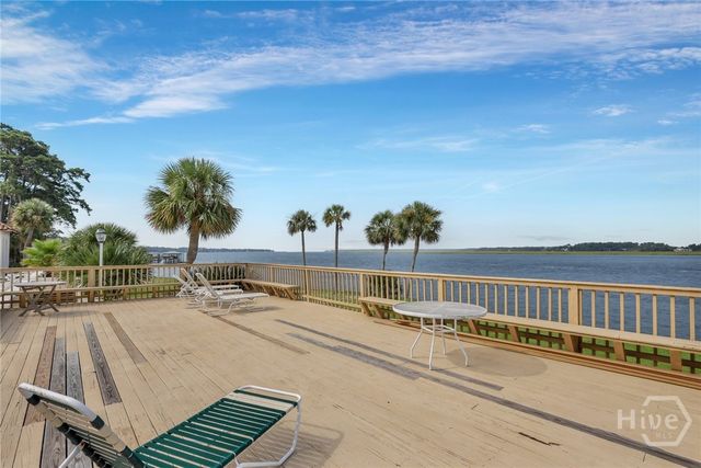 700 Wilmington Island Road 201, Savannah, GA 31410