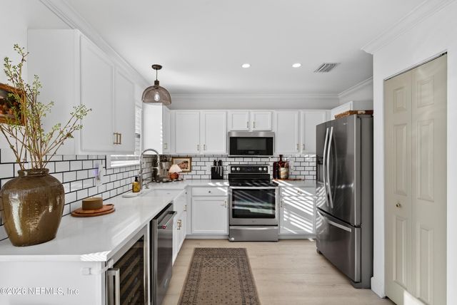 1110 SCHEIDEL Court, Atlantic Beach, FL 32233