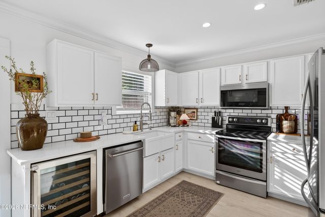 1110 SCHEIDEL Court, Atlantic Beach, FL 32233