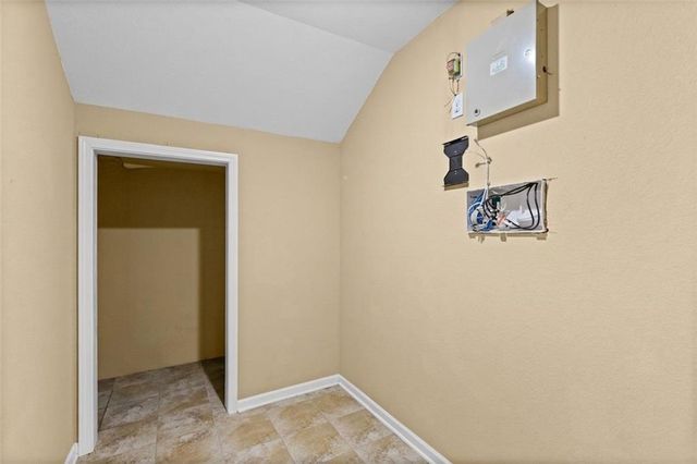 5245 Overland Drive A21, Lawrence, KS 66049