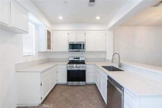 6 Harvest Point, Aliso Viejo, CA 92656