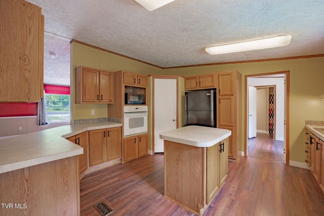4035 Ridge Road, Kingsport, TN 37660