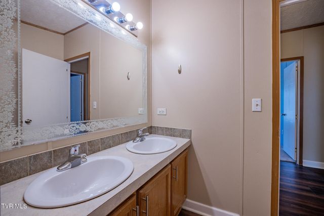 4035 Ridge Road, Kingsport, TN 37660