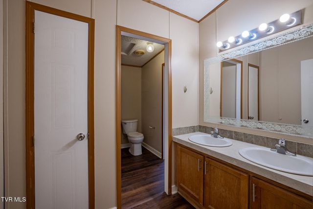 4035 Ridge Road, Kingsport, TN 37660