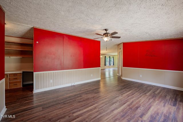 4035 Ridge Road, Kingsport, TN 37660