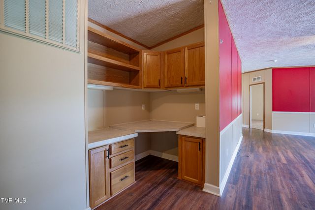 4035 Ridge Road, Kingsport, TN 37660