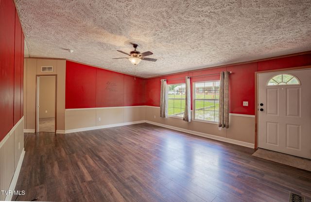 4035 Ridge Road, Kingsport, TN 37660