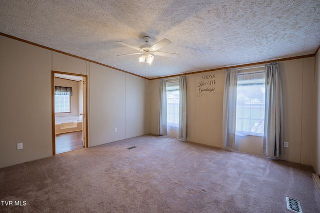 4035 Ridge Road, Kingsport, TN 37660