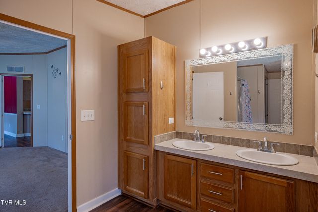 4035 Ridge Road, Kingsport, TN 37660