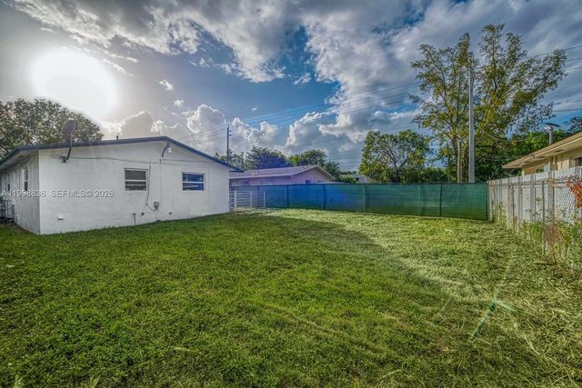 5037 NW 5th Ave ., Miami, FL 33127