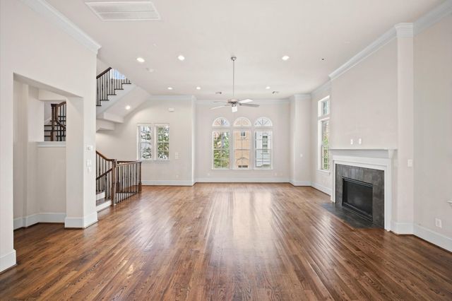 2710 Arabelle Grove, Houston, TX 77007