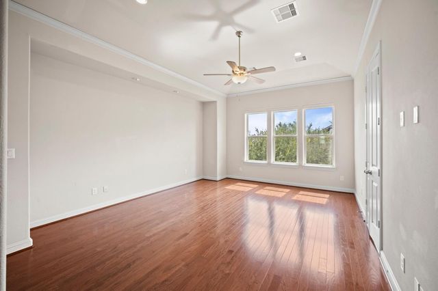 2710 Arabelle Grove, Houston, TX 77007