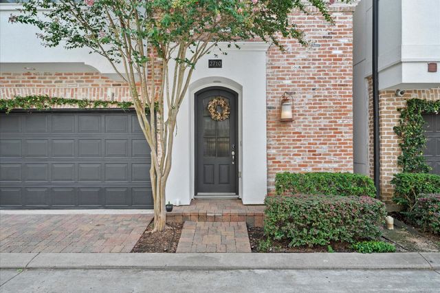 2710 Arabelle Grove, Houston, TX 77007