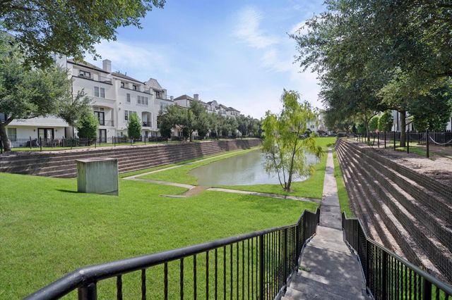 2710 Arabelle Grove, Houston, TX 77007
