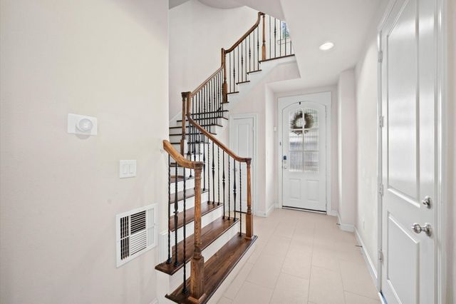 2710 Arabelle Grove, Houston, TX 77007