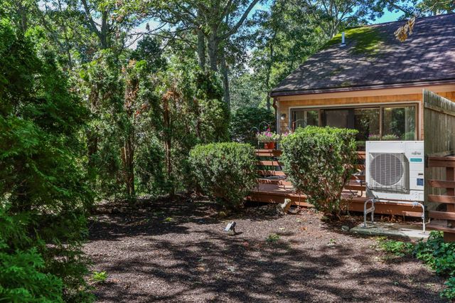 20 Roundhouse Rd 20, Bourne, MA 02532