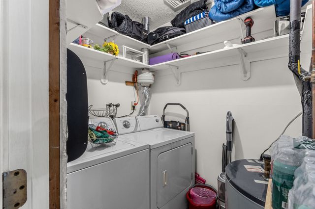 20 Roundhouse Rd 20, Bourne, MA 02532