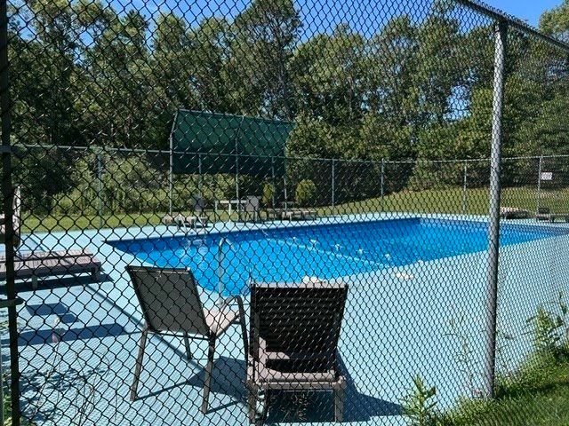 20 Roundhouse Rd 20, Bourne, MA 02532