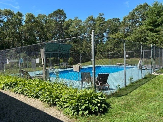 20 Roundhouse Rd 20, Bourne, MA 02532