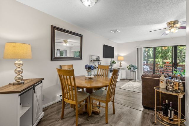 20 Roundhouse Rd 20, Bourne, MA 02532