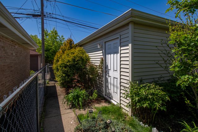 7309 W PENSACOLA Avenue, Norridge, IL 60706