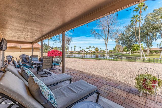 26241 S Lakemont Drive, Sun Lakes, AZ 85248