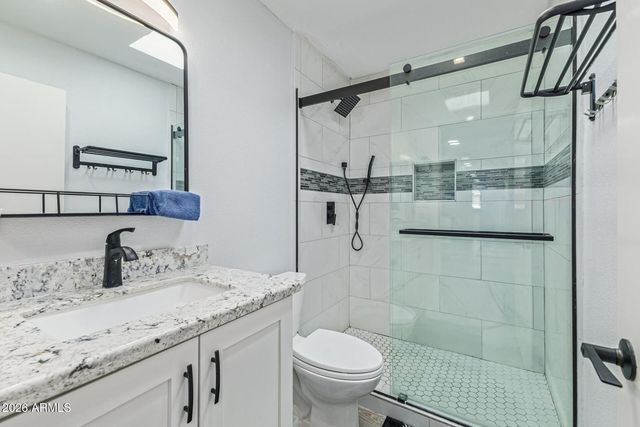 26241 S Lakemont Drive, Sun Lakes, AZ 85248