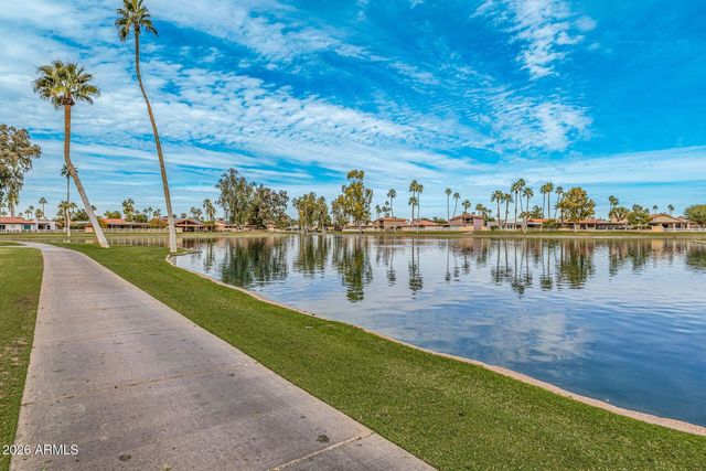 26241 S Lakemont Drive, Sun Lakes, AZ 85248