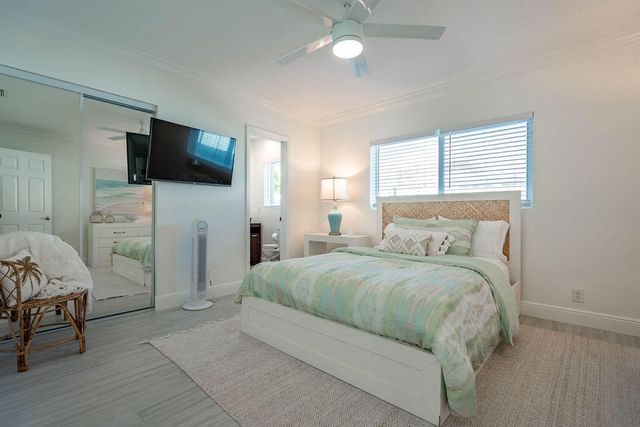 2401 NE 33RD Street, Lighthouse Point, FL 33064
