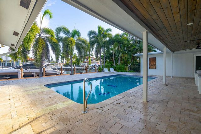 2401 NE 33RD Street, Lighthouse Point, FL 33064
