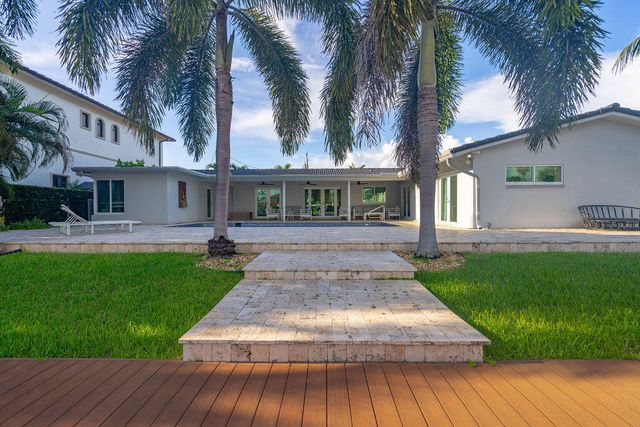 2401 NE 33RD Street, Lighthouse Point, FL 33064