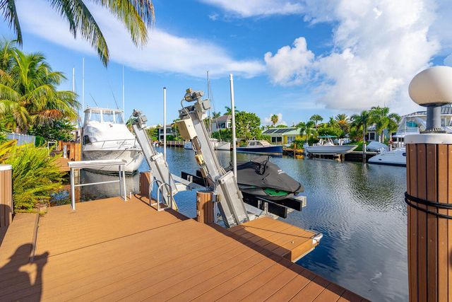2401 NE 33RD Street, Lighthouse Point, FL 33064