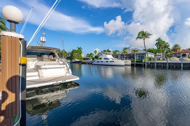 2401 NE 33RD Street, Lighthouse Point, FL 33064