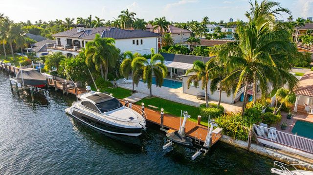 2401 NE 33RD Street, Lighthouse Point, FL 33064