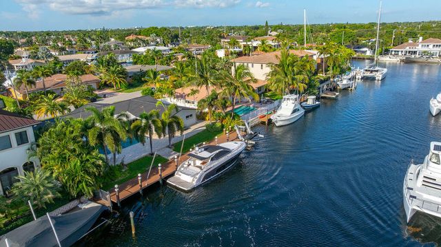 2401 NE 33RD Street, Lighthouse Point, FL 33064